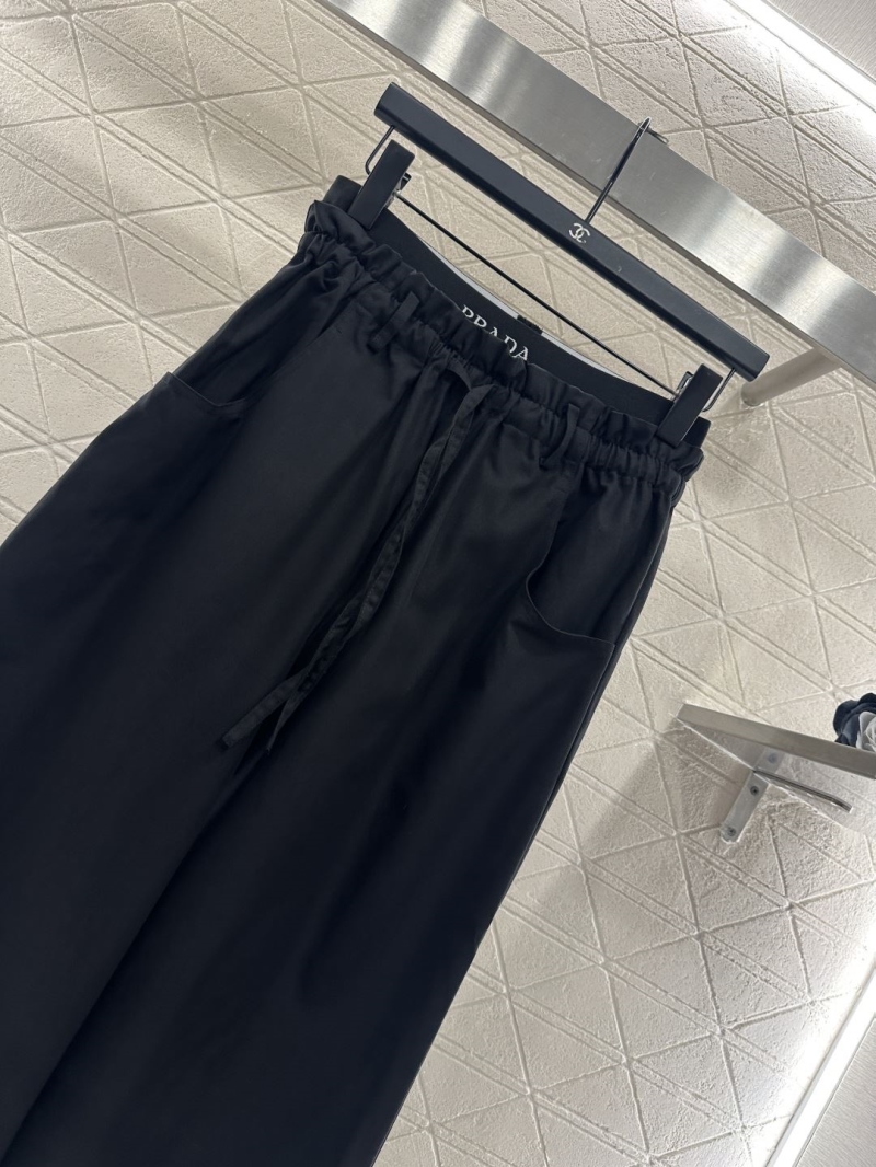 Pra*a long pants